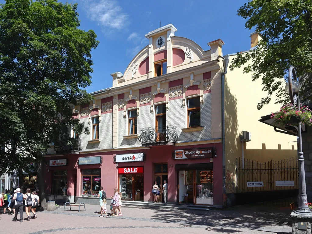 Historic buildings and visitors along Krupowki in Zakopane